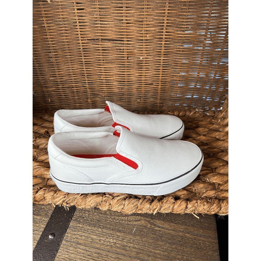 Airwalk Ride-J Mens White Canvas Slip On Skating Casual Sneakers Shoes Size 8.5M